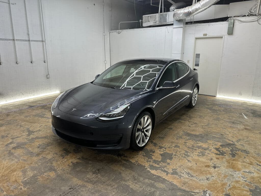 2018 TESLA Model 3