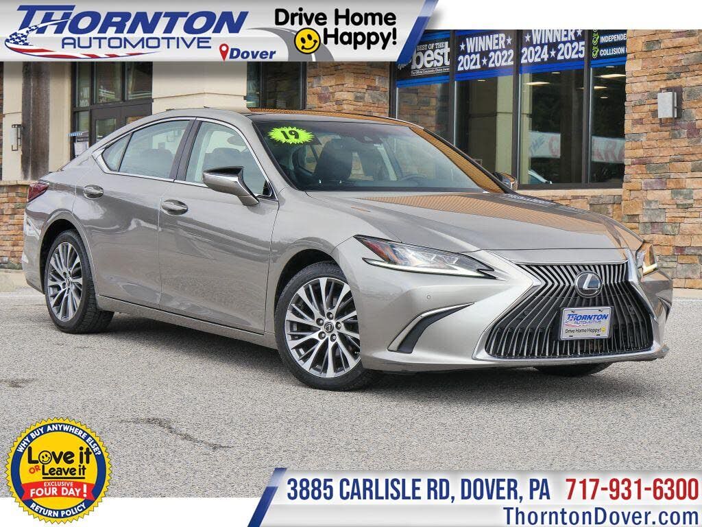 2019 LEXUS ES