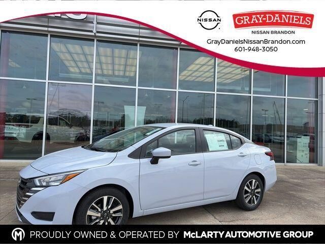 2025 NISSAN Versa