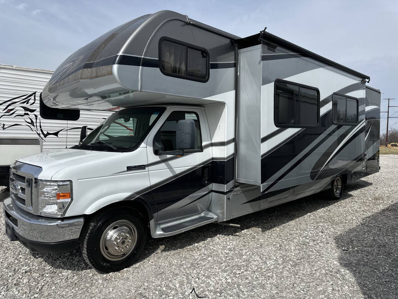 2016 FORD E-450