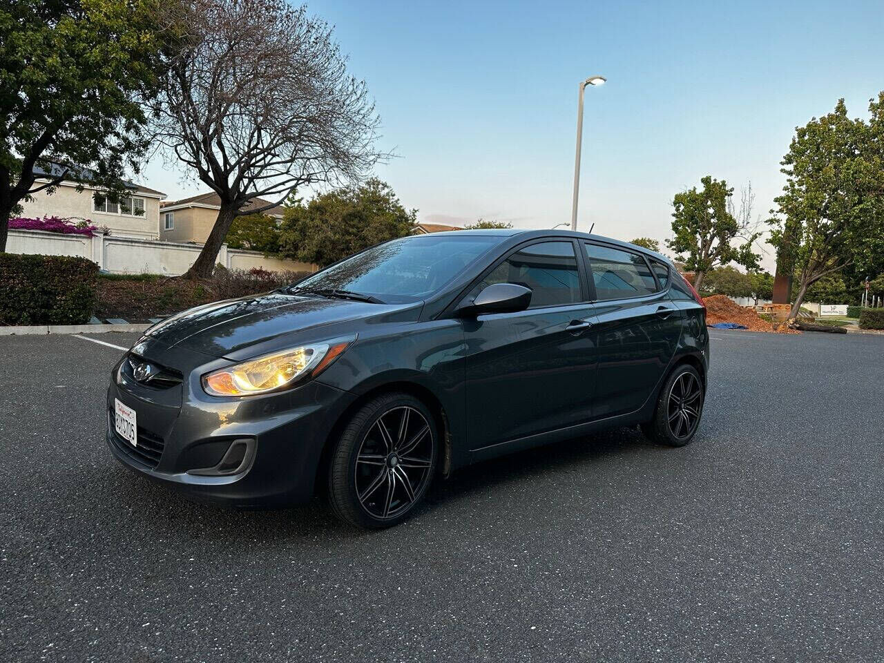 2013 HYUNDAI Accent