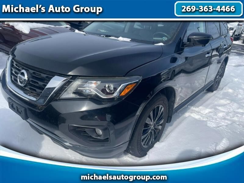 2017 NISSAN Pathfinder