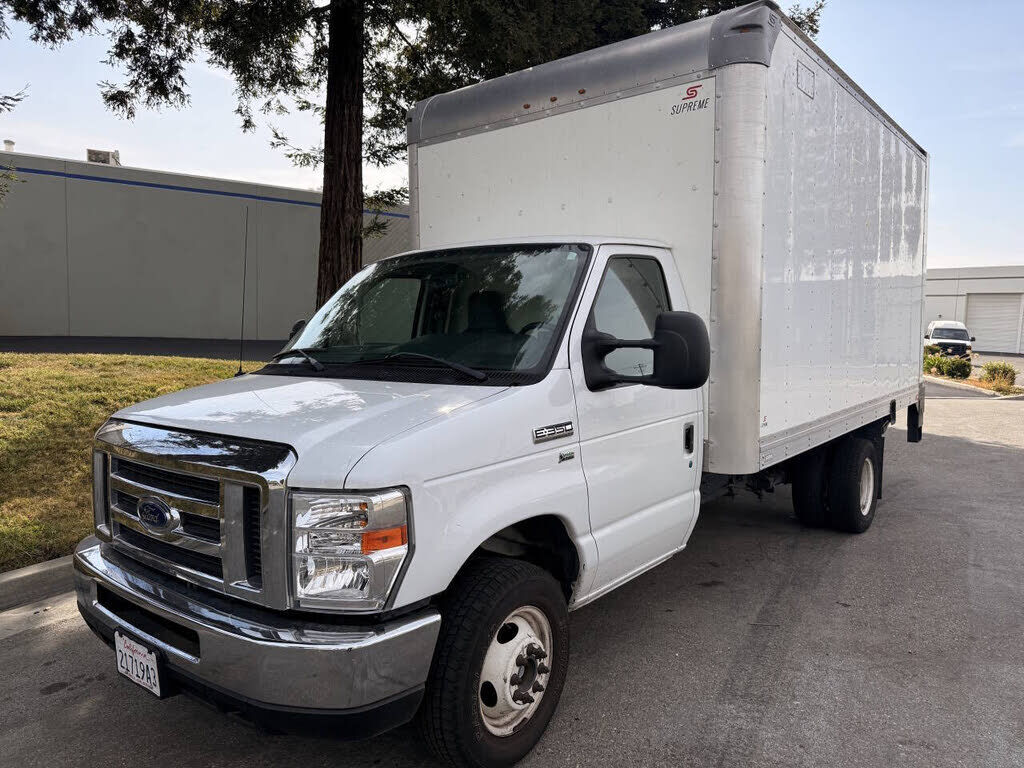 2019 FORD E-350
