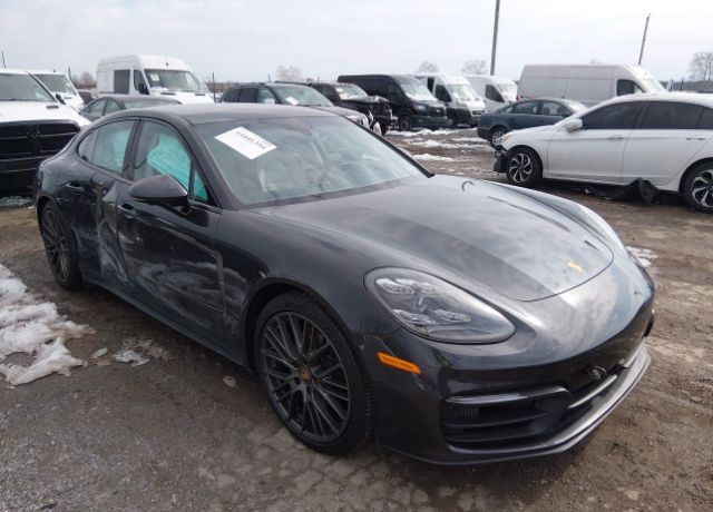 2022 PORSCHE Panamera