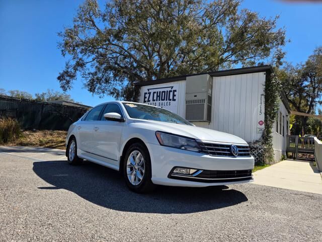 2016 VOLKSWAGEN Passat