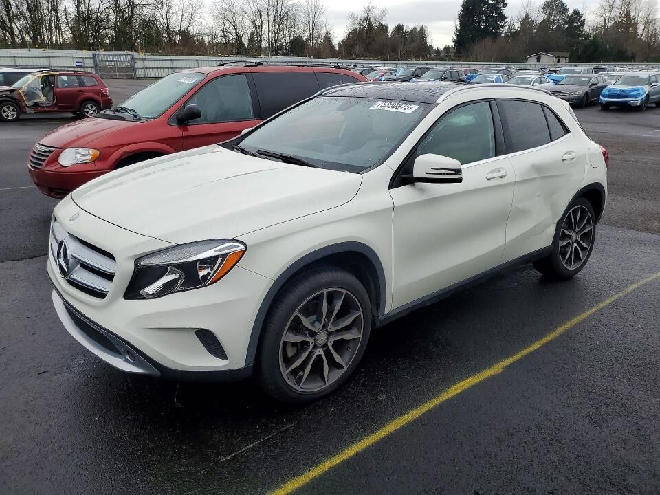 2015 MERCEDES-BENZ GLA-Class