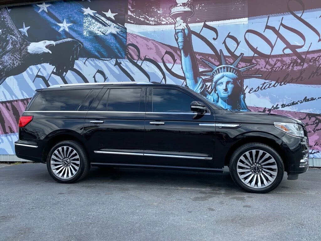 2019 LINCOLN Navigator L