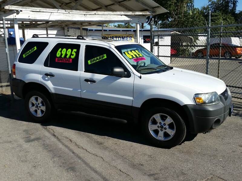 2005 FORD Escape