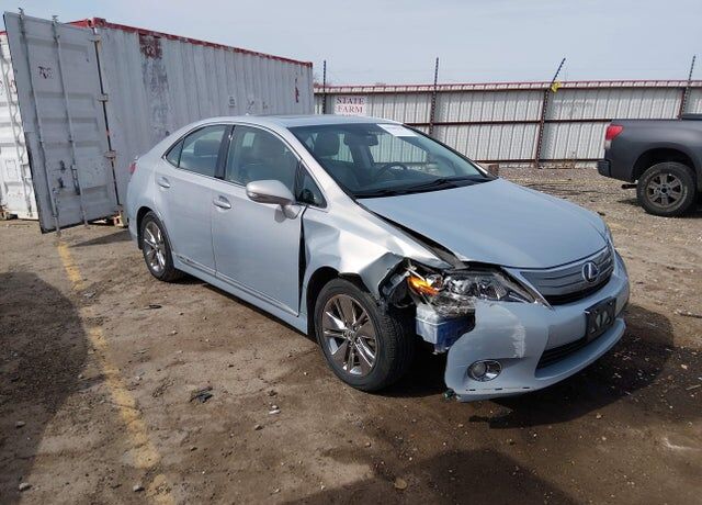 2010 LEXUS HS