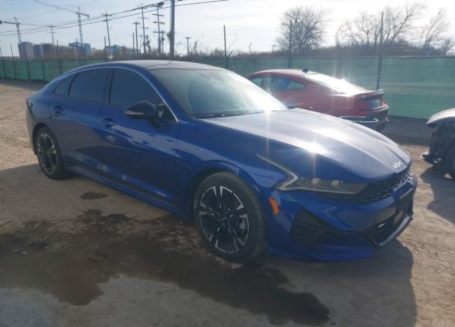 2022 KIA K5