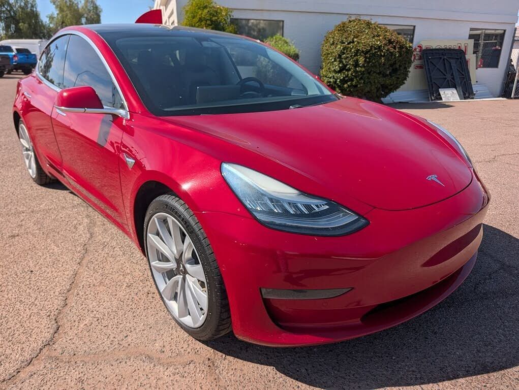 2019 TESLA Model 3