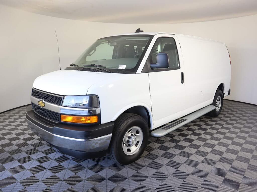 2024 CHEVROLET Express
