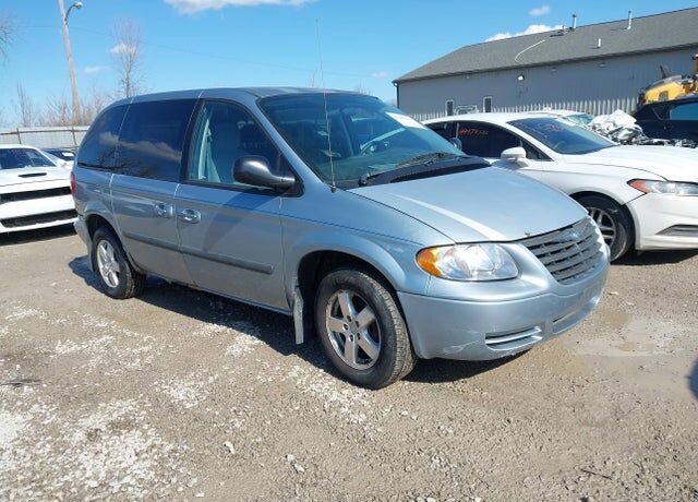 2005 CHRYSLER Town and Country