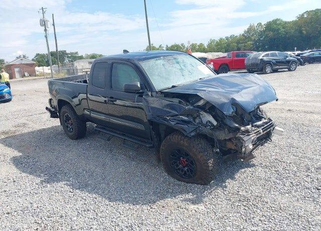 2020 TOYOTA Tacoma