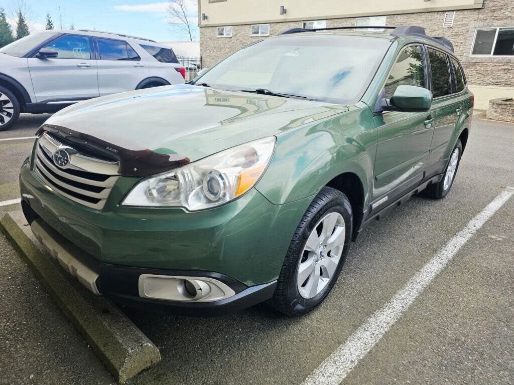 2012 SUBARU Outback