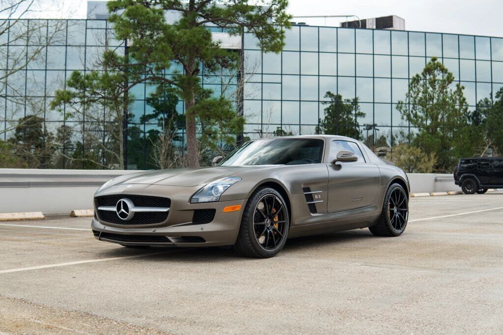 2012 MERCEDES-BENZ SLS-Class
