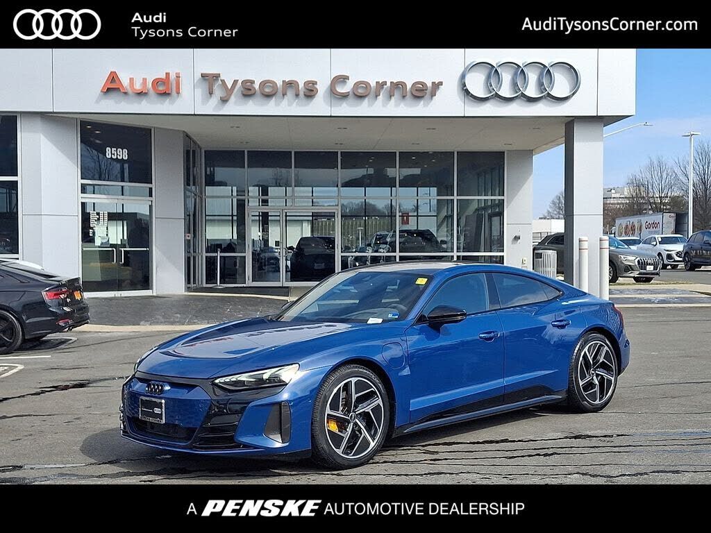 2022 AUDI e-tron