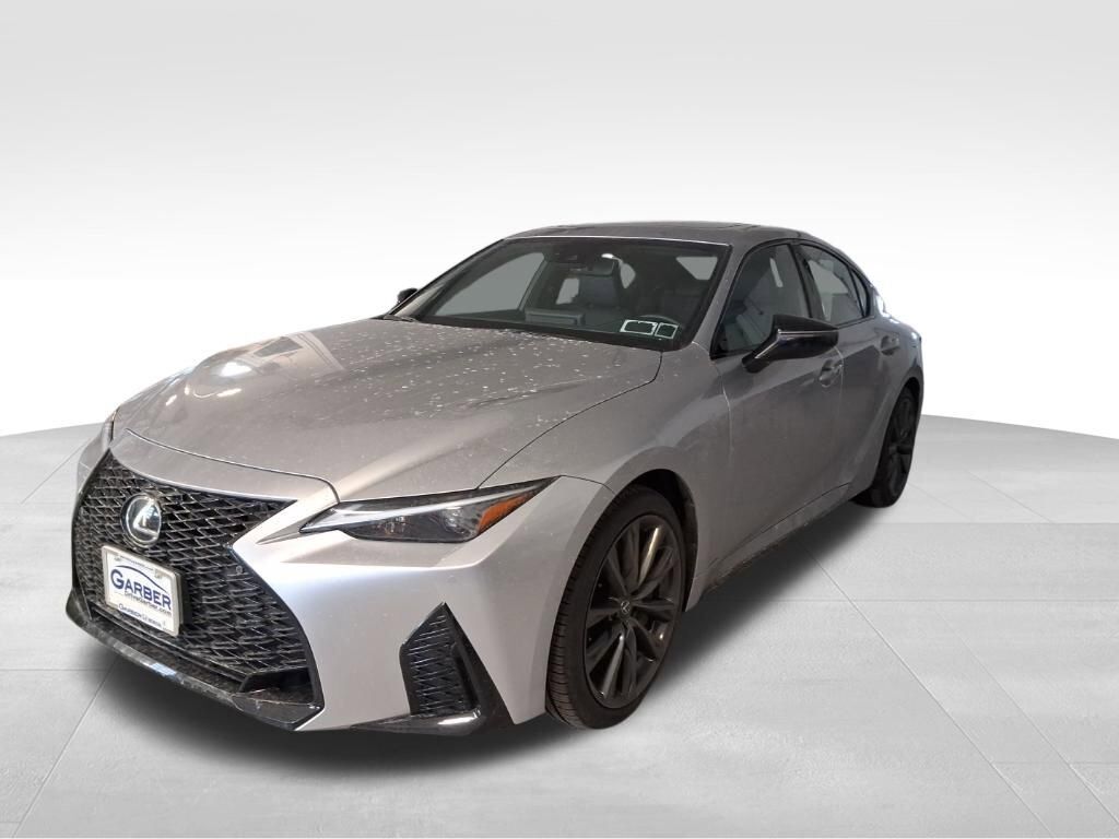 2025 LEXUS IS