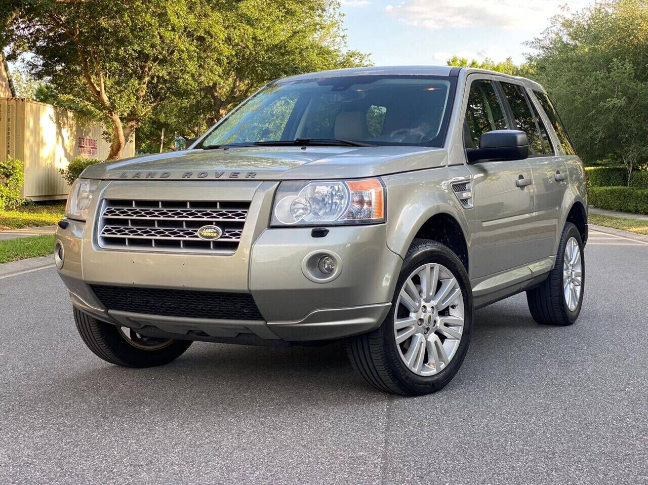 2010 LAND ROVER LR2