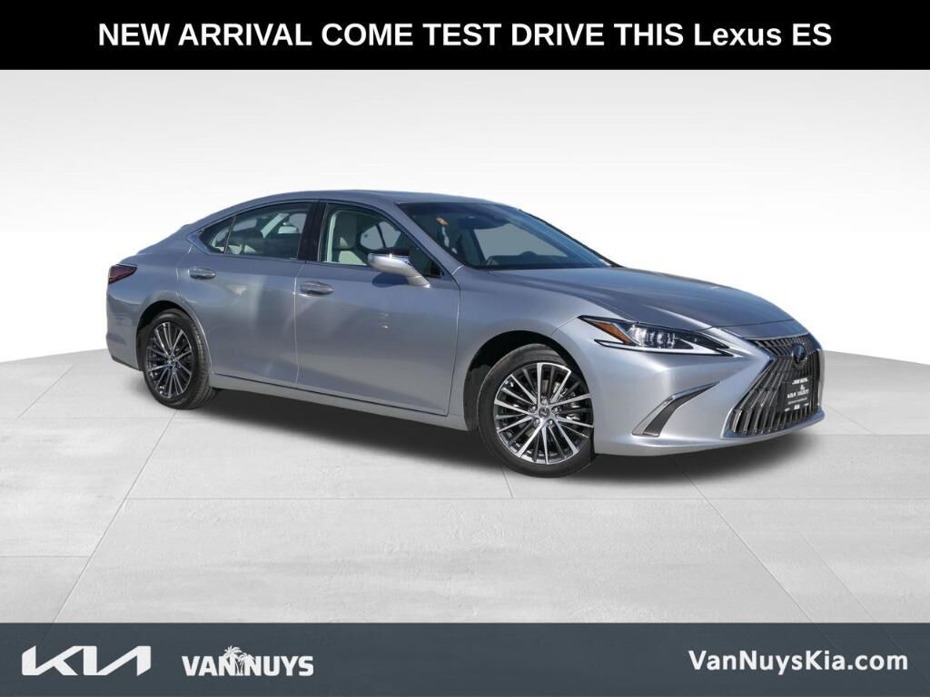 2023 LEXUS ES