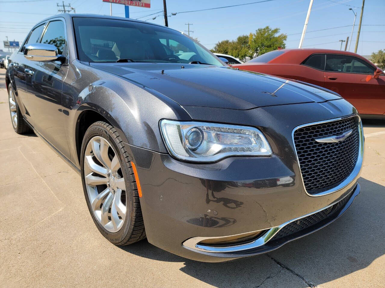 2019 CHRYSLER 300