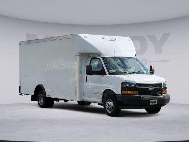 2023 CHEVROLET Express