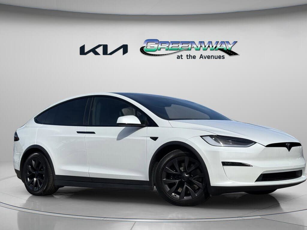 2024 TESLA Model X