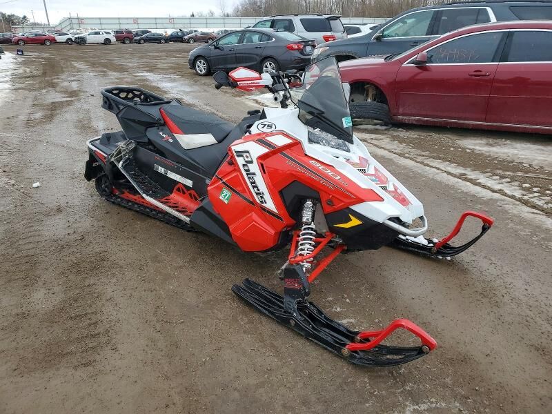 2015 POLARIS Switchback