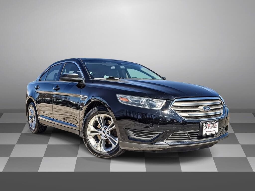 2018 FORD Taurus