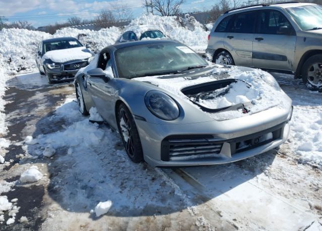 2021 PORSCHE 911