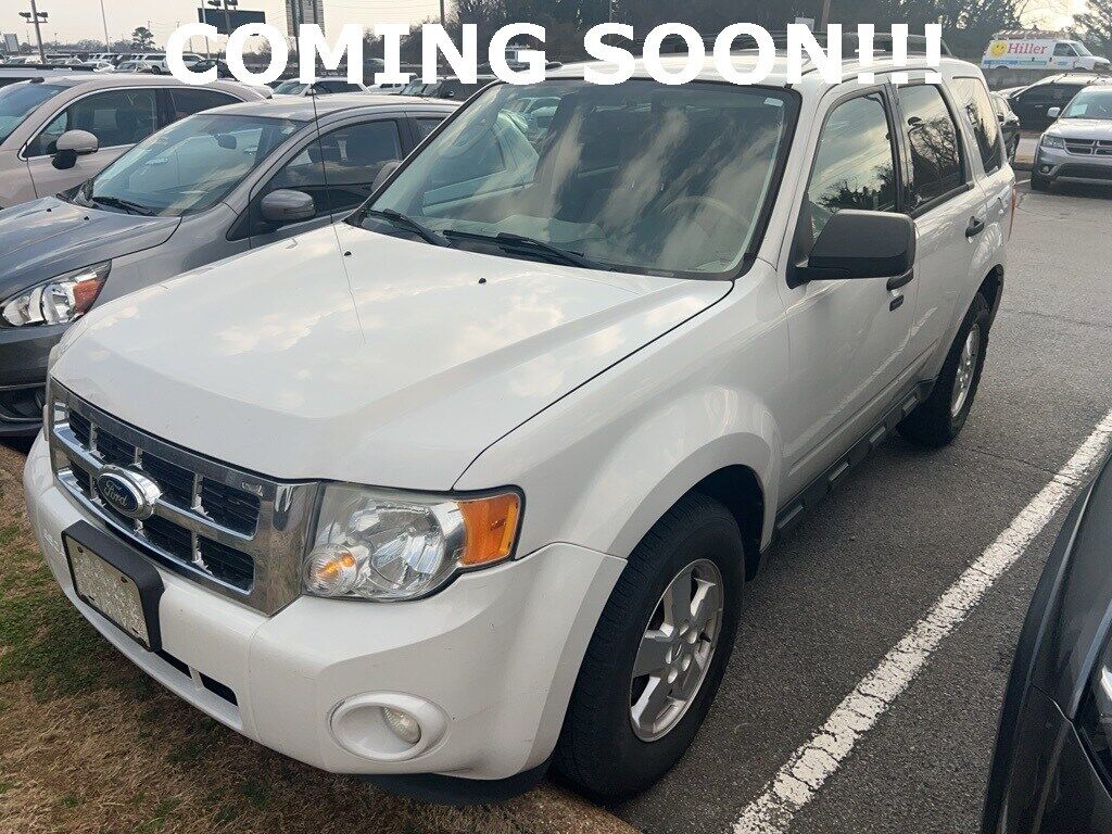 2011 FORD Escape