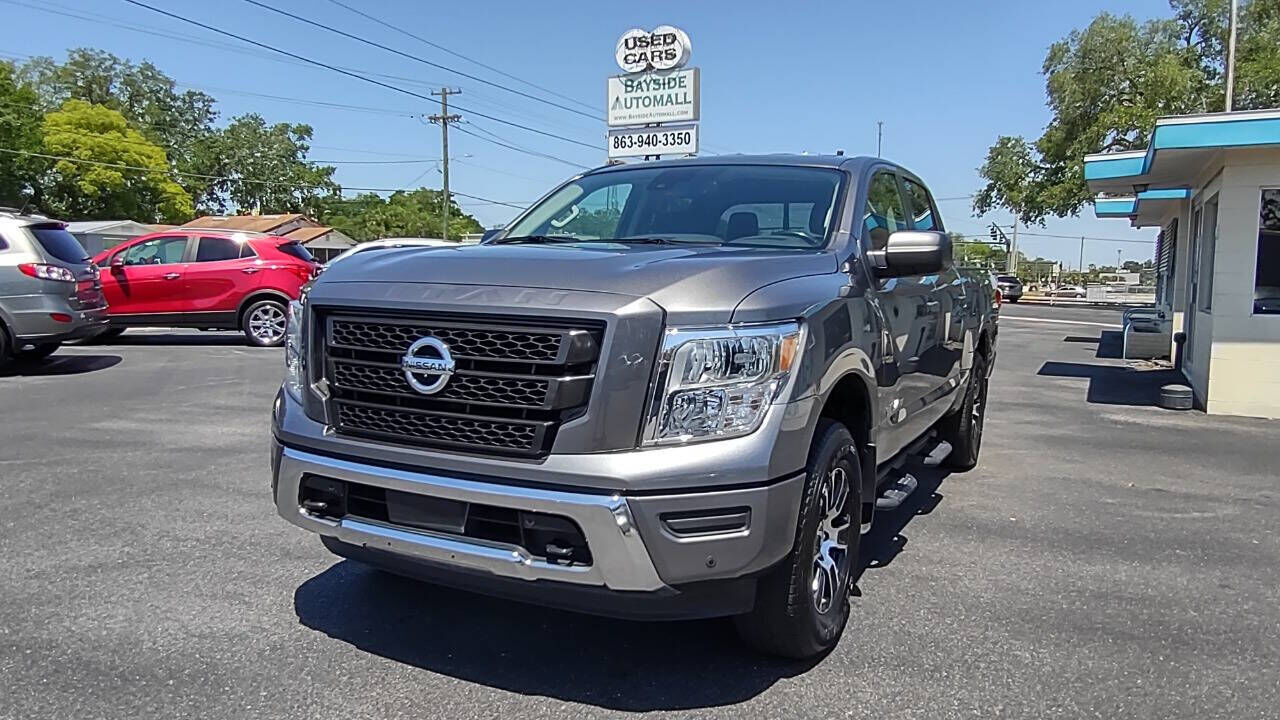 2022 NISSAN Titan