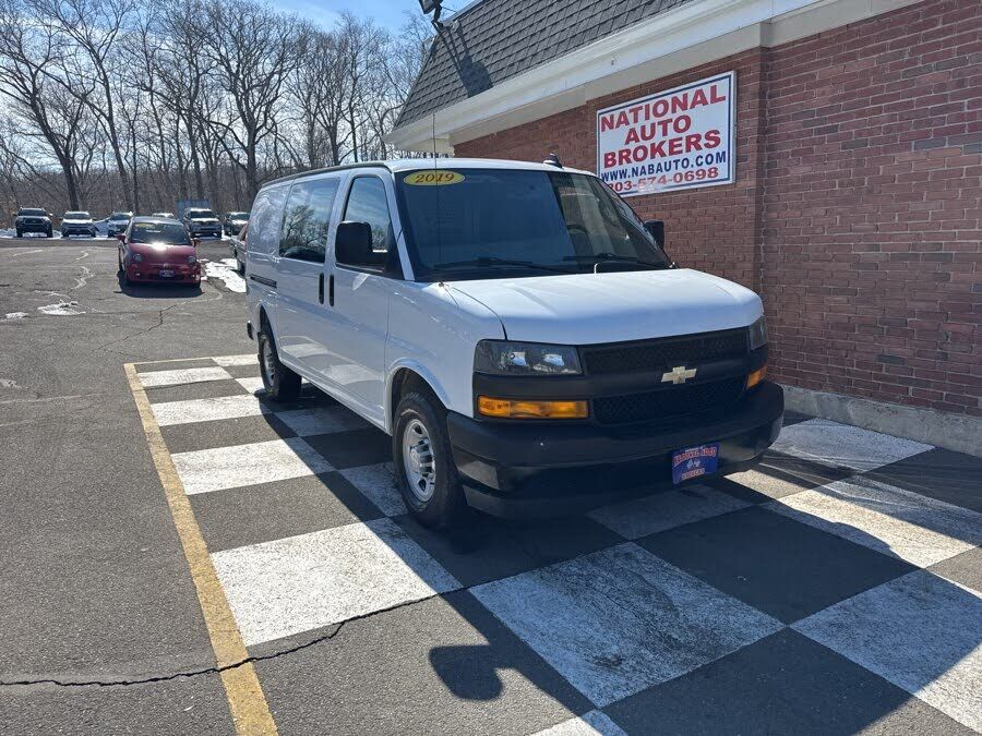 2019 CHEVROLET Express