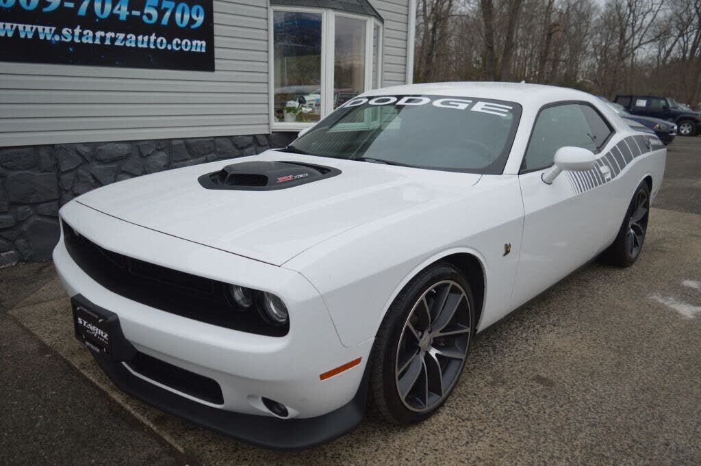 2016 DODGE Challenger