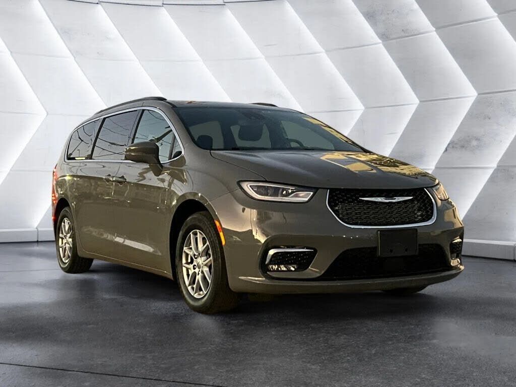 2022 CHRYSLER Pacifica