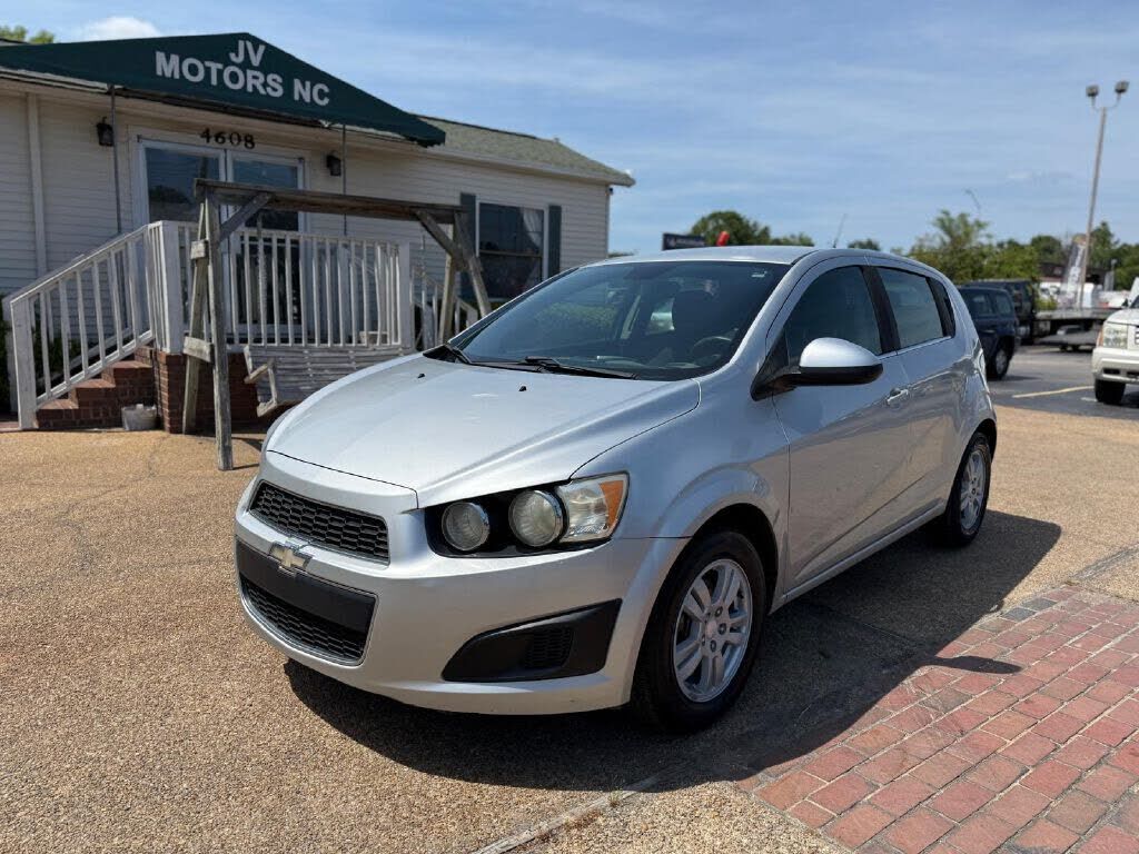 2013 CHEVROLET Sonic