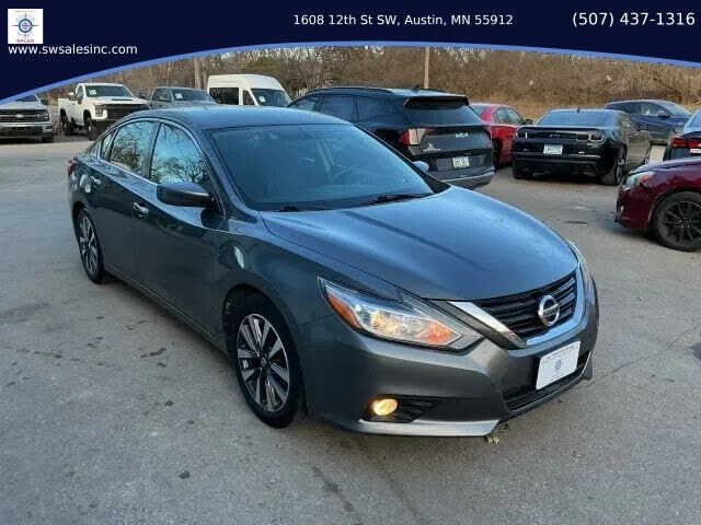 2017 NISSAN Altima