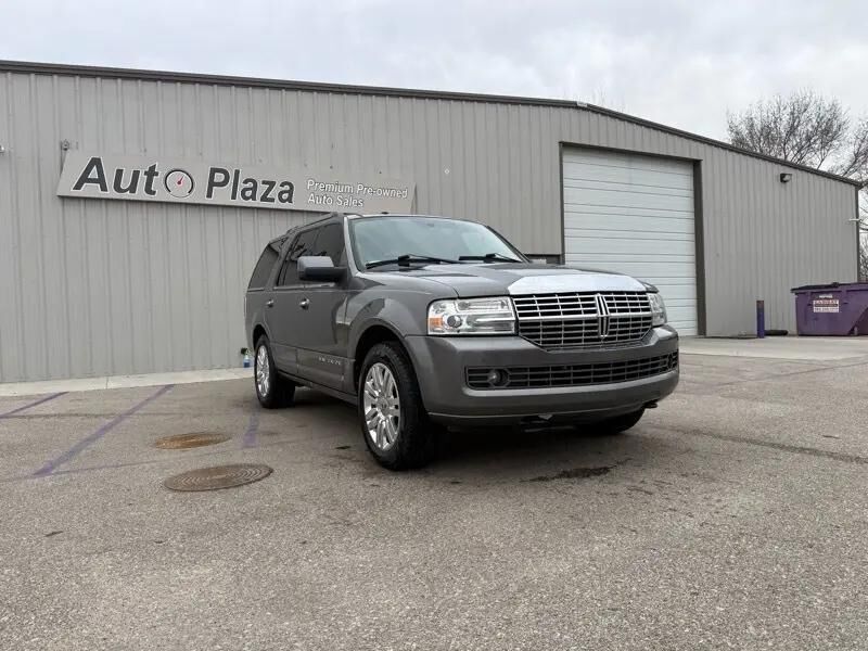 2011 LINCOLN Navigator