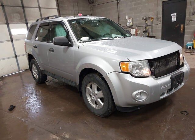 2011 FORD Escape