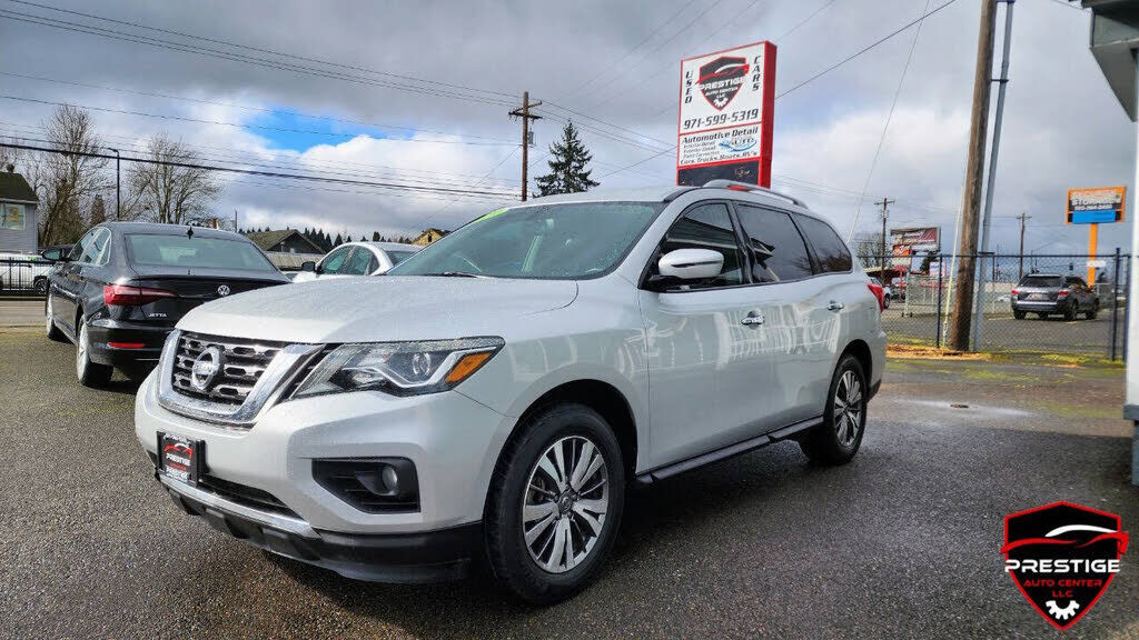 2020 NISSAN Pathfinder