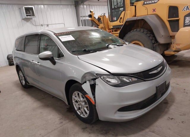 2023 CHRYSLER Voyager