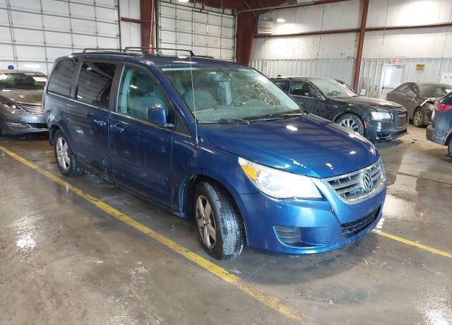 2011 VOLKSWAGEN Routan