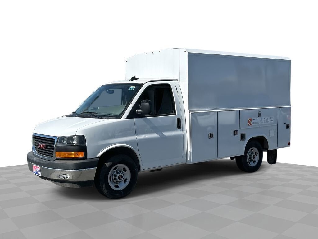 2025 GMC Savana
