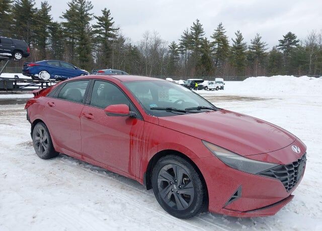 2022 HYUNDAI Elantra