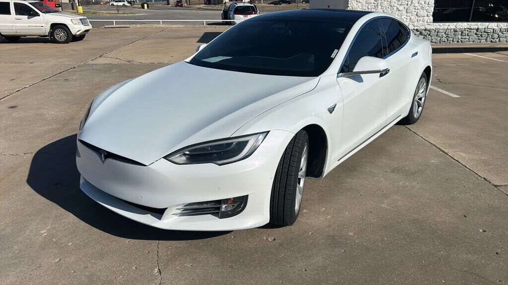 2017 TESLA Model S