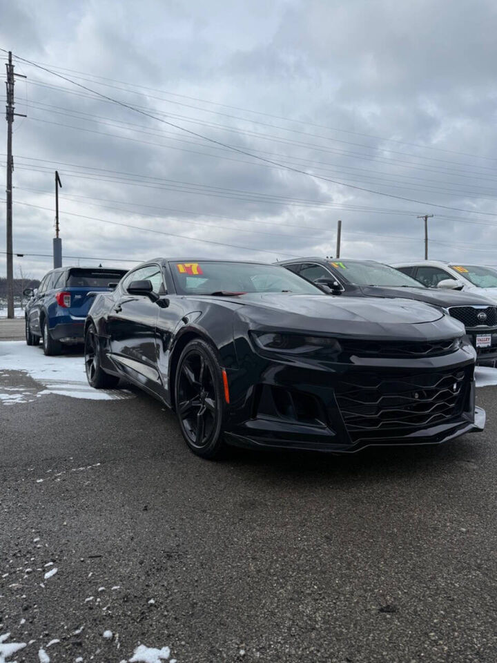 2017 CHEVROLET Camaro