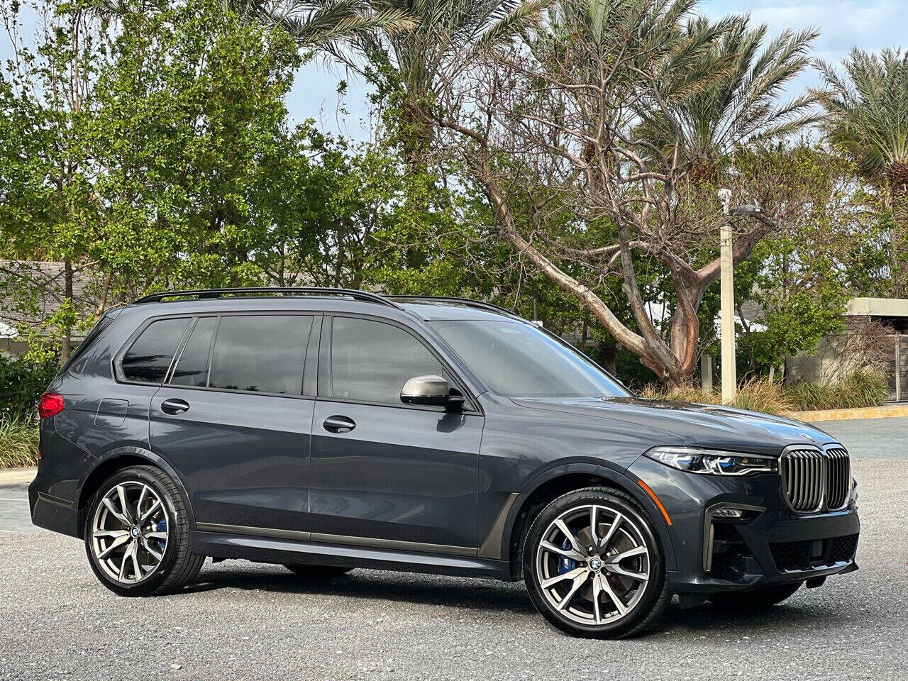 2020 BMW X7