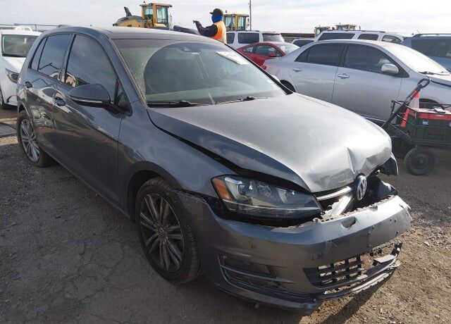 2016 VOLKSWAGEN Golf