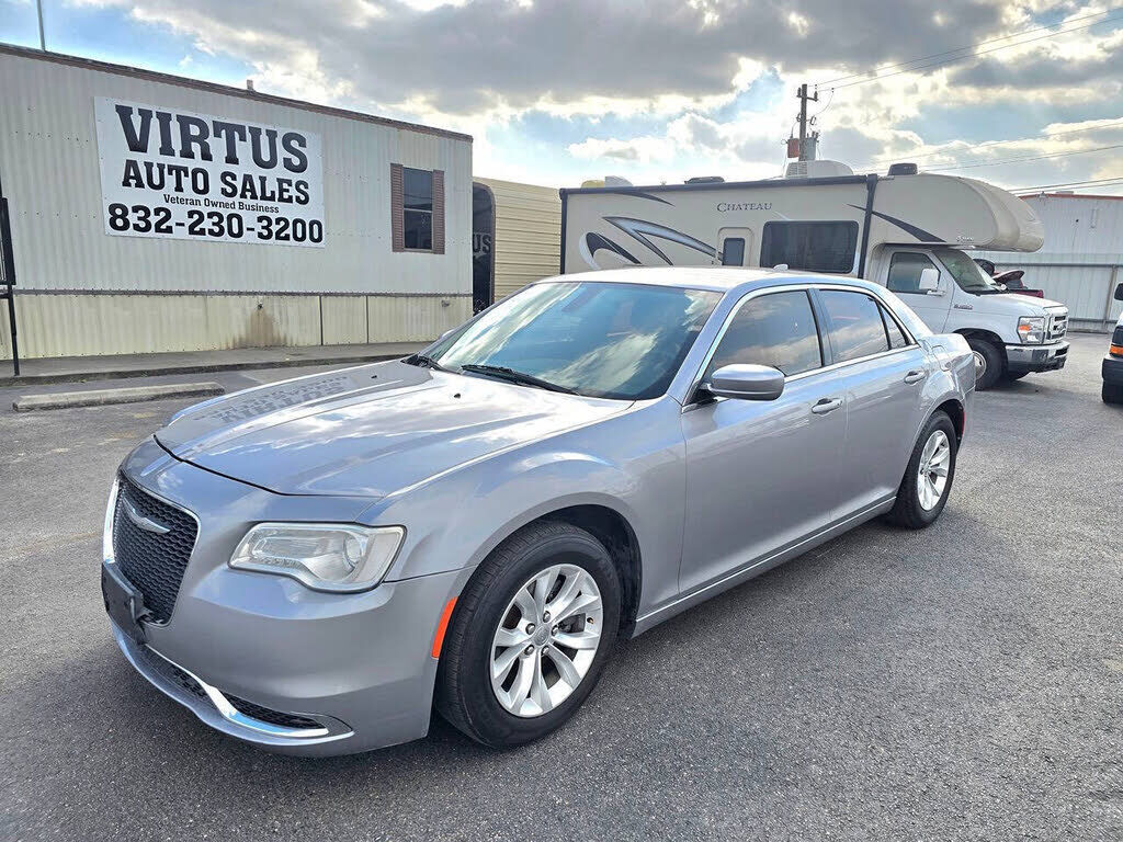 2016 CHRYSLER 300