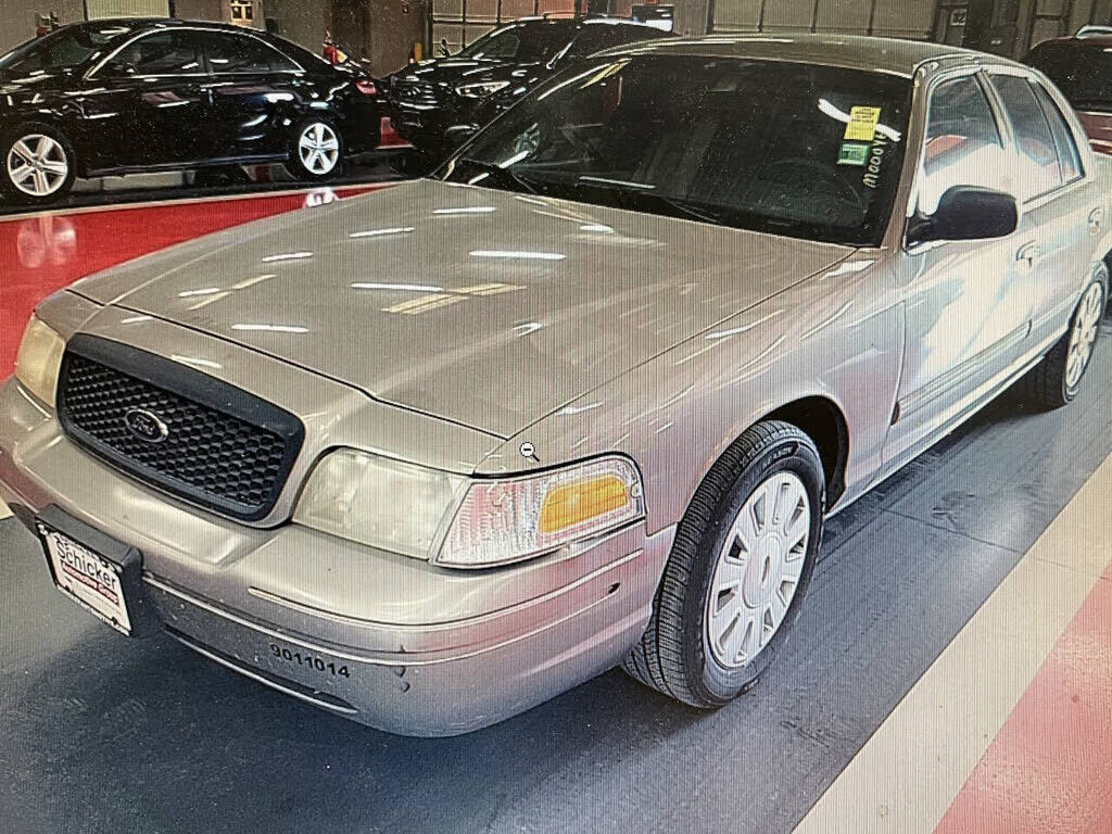 2011 FORD Crown Victoria